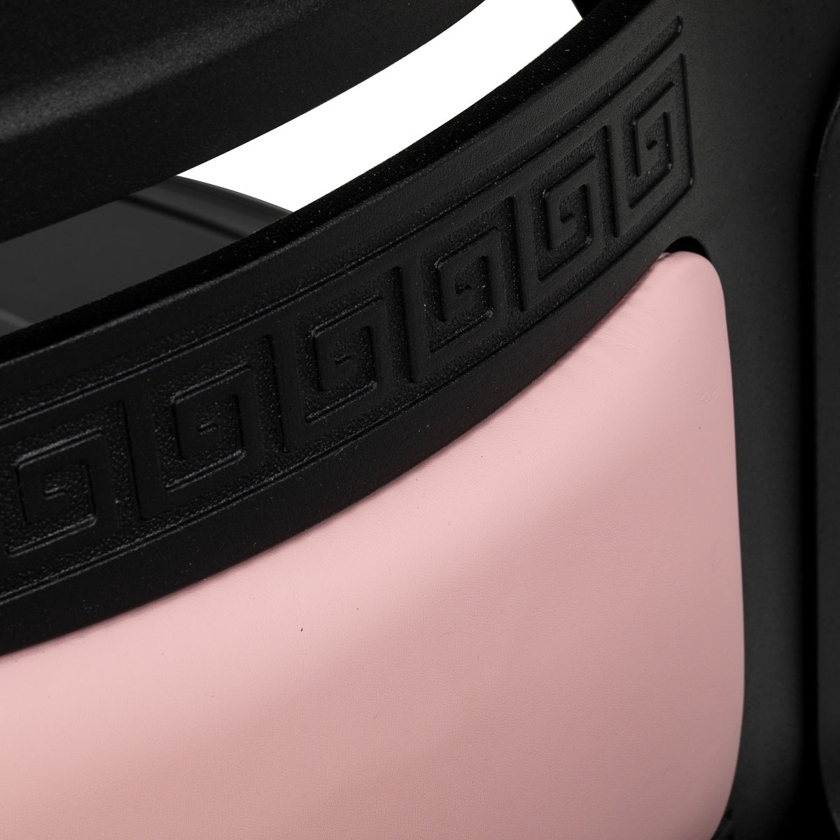 Barber chair Gabbiano President pink with black base