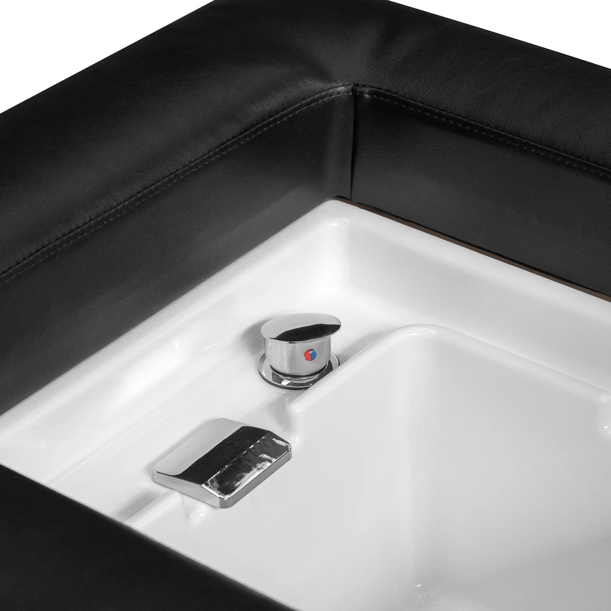 Gabbiano Head Spa Bali hair washing bed black