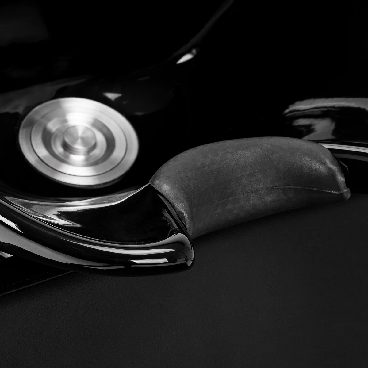 Hair System Duplex noir kampaamotuoli, musta