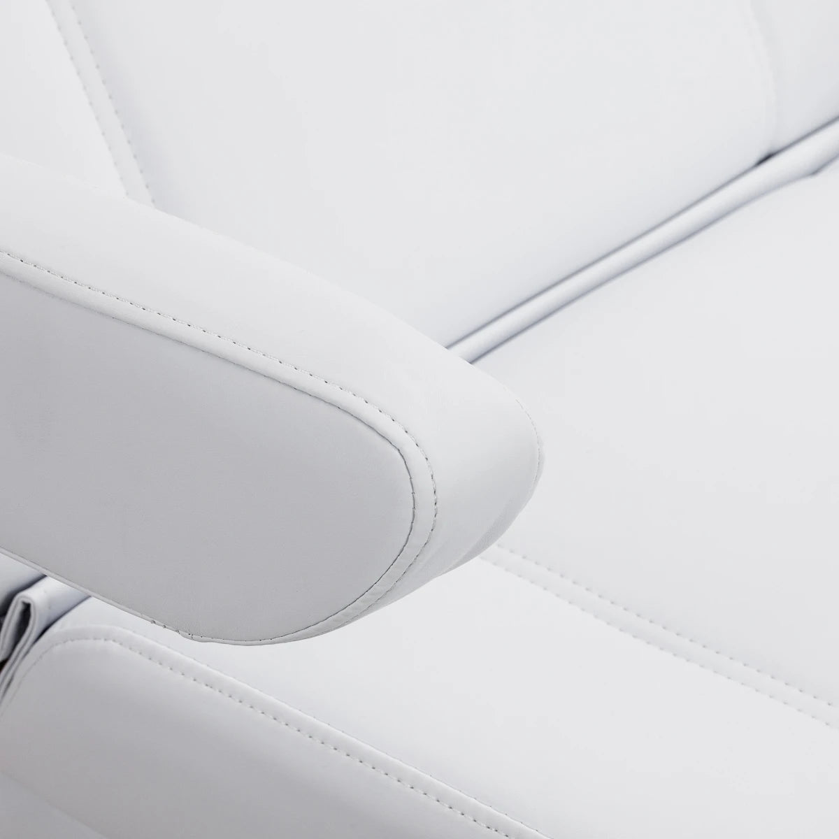 Azzurro Lux 4m white cosmetic chair with cradle